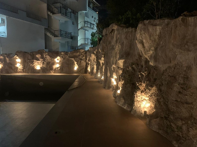 Veshje muri exterior me shkembinj artificiale Veshje muri exterior me shkembinj artificiale